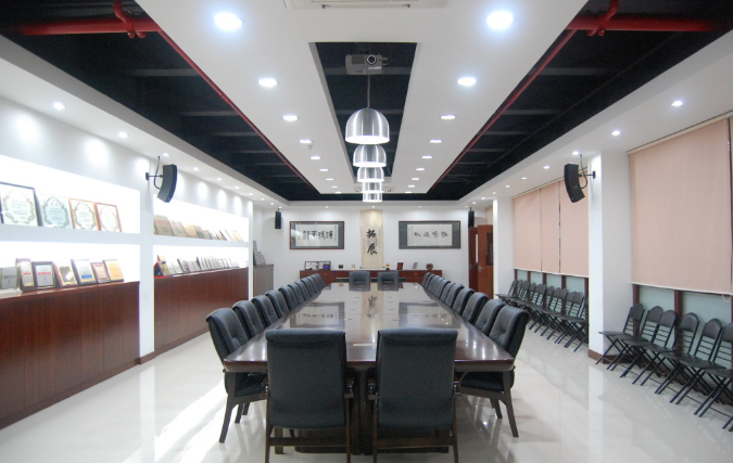 上海辦公室裝修設(shè)計新風尚:通體磚的魅力與應用