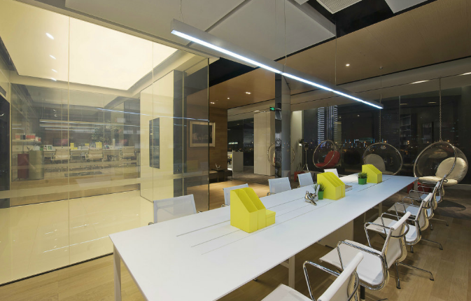 上海辦公室裝修設計:木地板鋪設,扣條究竟需不需要?