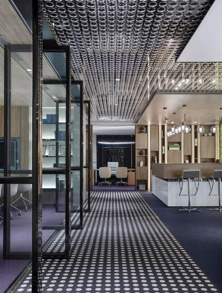 上海辦公室裝修設計：如何選購雕塑擺件，打造獨特辦公空間！